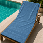 Η πετσέτα Πισίνας - Spa Αstron Italy με διαστάση 80×150 εκατοστά είναι ένα προϊόν υψηλής ποιότητας. Έχει υποστεί ειδική επεξεργασία με αποτέλεσμα να έχει εξαιρετική αντοχή στο χλώριο, σε υψηλές θερμοκρασίες πλυσίματος και τα χρώματά της παραμένουν ζωντανά σε μακροχρόνια χρήση. Κατασκευασμένη από 100% βαμβάκι πεννιε βάρους 550gr/m2