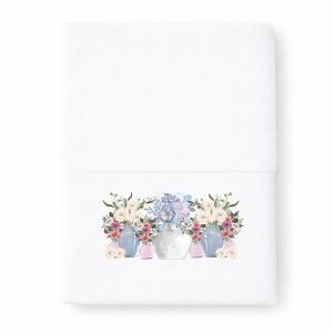 Η πετσέτα προσώπου Αstron Italy με διαστάσεις 50×90 εκατοστά είναι ένα προϊόν υψηλής ποιότητας. Κατασκευασμένη από 100% βαμβάκι πεννιε βάρους 500gr/m2