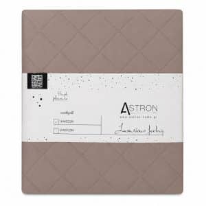 Κουβερλί Ξενοδοχείουτης Εταιρίας Astron Italy, άριστης ποιότητας, από ύφασμα 100% microfiber , με εξαιρετική ανθεκτικότητα και απαλή αίσθηση. Ιδανικό για ξενοδοχεία για να ομορφύνει τον χώρο.